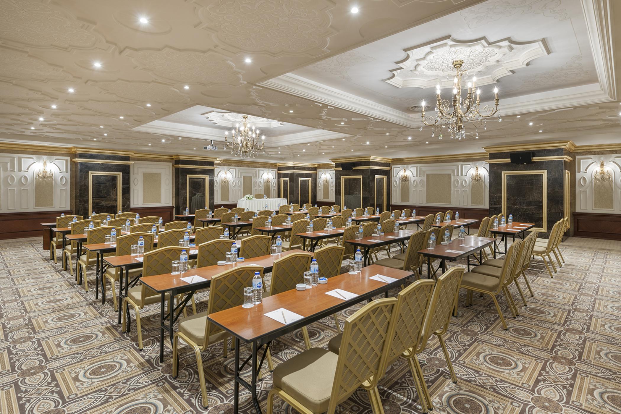 Elite World Istanbul Taksim Hotel Bagian luar foto Meeting room
