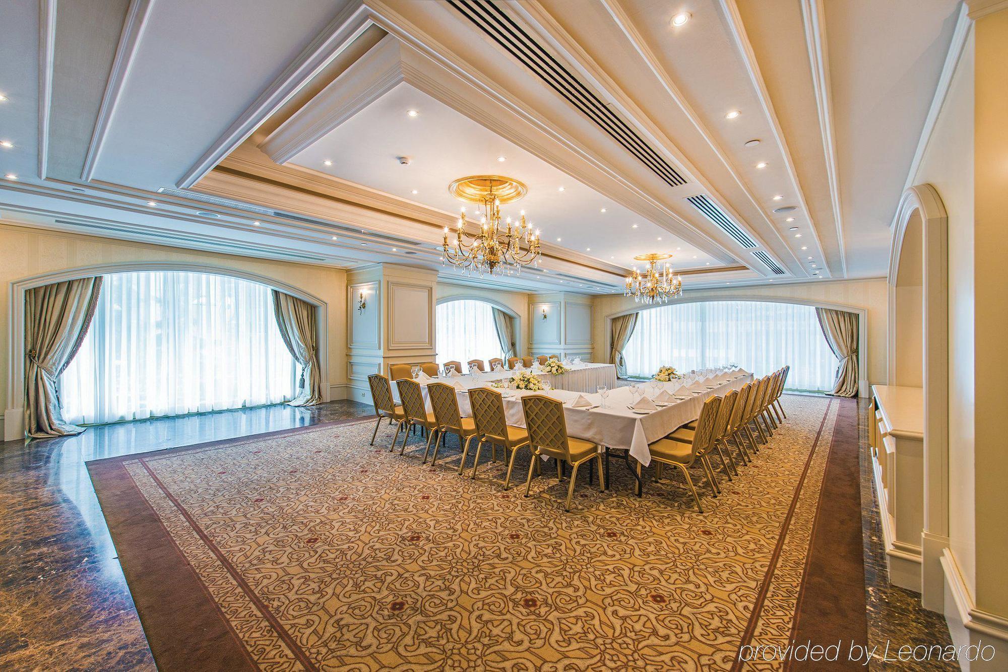 Elite World Istanbul Taksim Hotel Restoran foto The ballroom