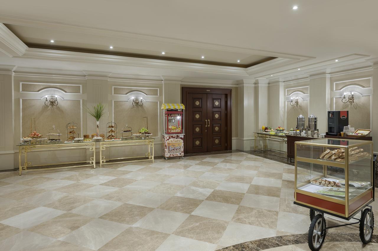Elite World Istanbul Taksim Hotel Bagian luar foto The lobby