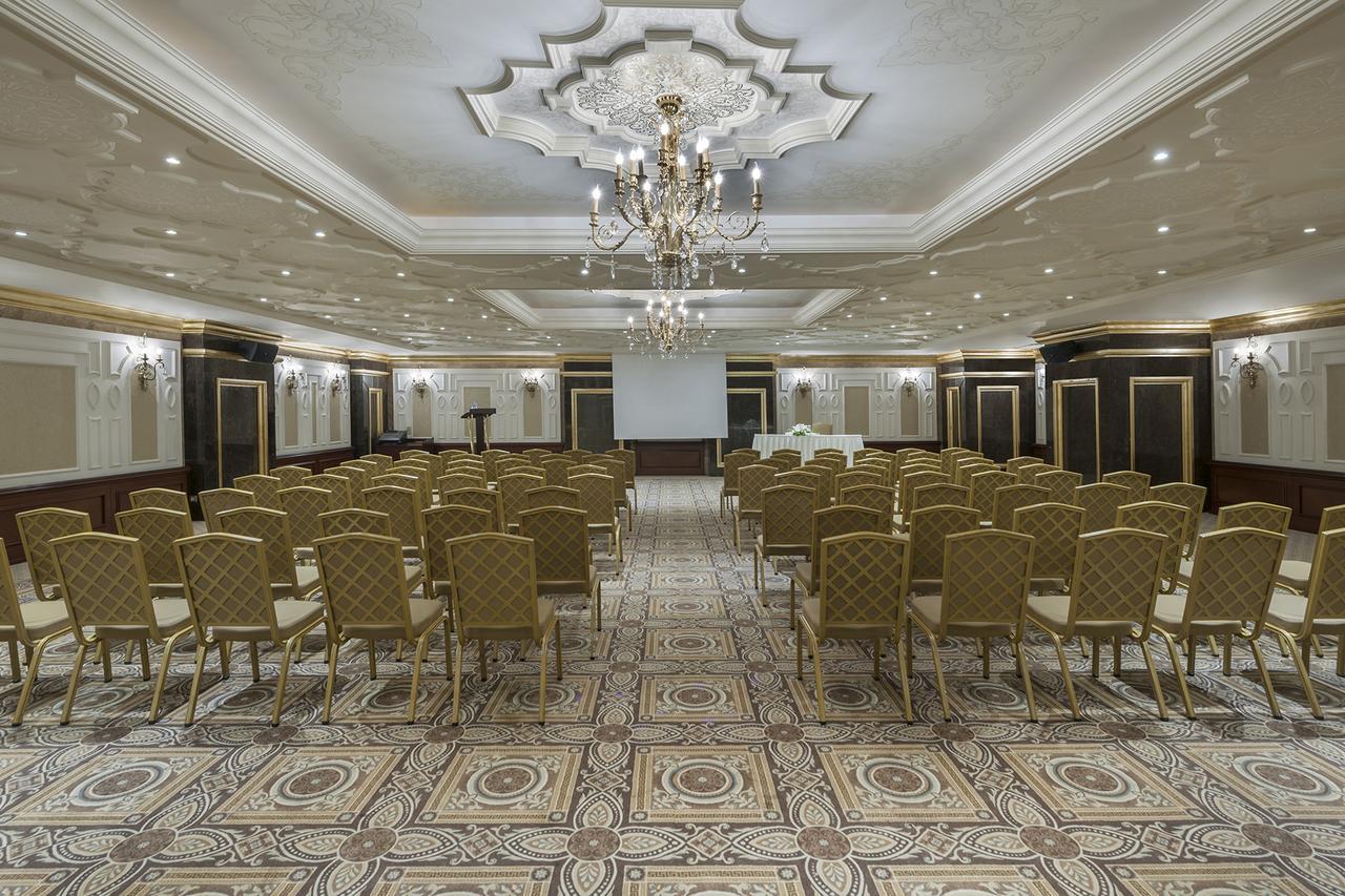 Elite World Istanbul Taksim Hotel Bagian luar foto The ballroom